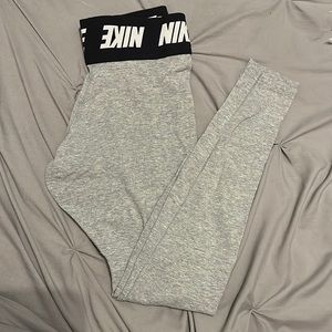 these nike leggings are a small